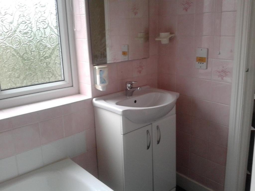 Gables Nest Bed and Breakfast Birmingham Esterno foto